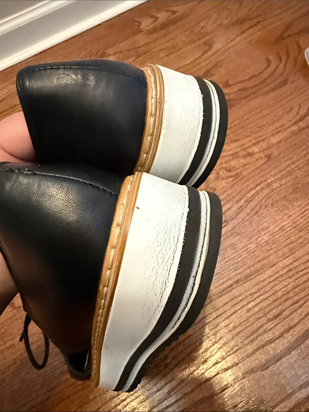 Summit By White Mountain Brody Platform Oxford in Black Italian Leather